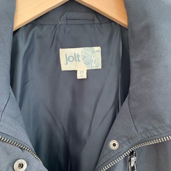 JOLT Utility Vest - Picture 2 of 10